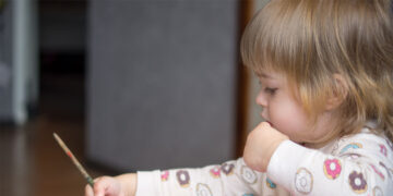 Processed food consumption and household chaos linked to reduced cognitive performance in young children