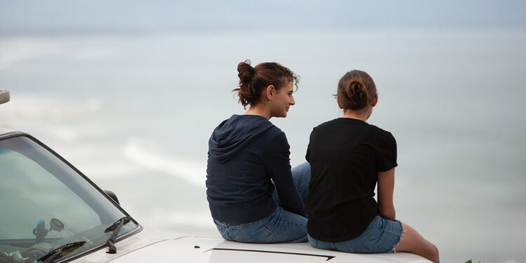 Accepting a Bipolar Disorder Diagnosis: What Helps?