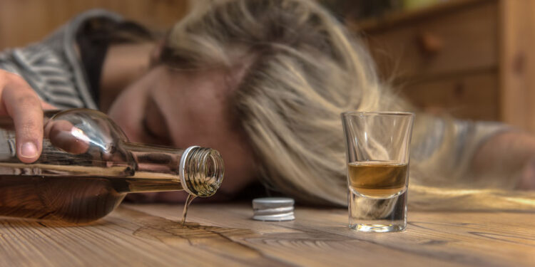 Adverse childhood experiences linked to excessive alcohol consumption in college students