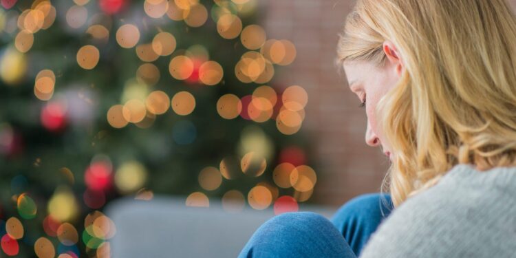 6 Tips to Manage Depression Symptoms During the Holidays