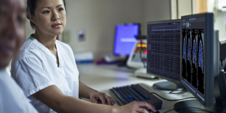 Philips HealthSuite Imaging PACS Now Available on AWS –