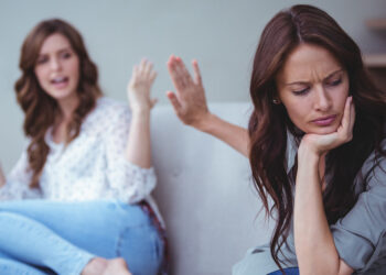 5 Subtle Signs Your Friend Is a Narcissist