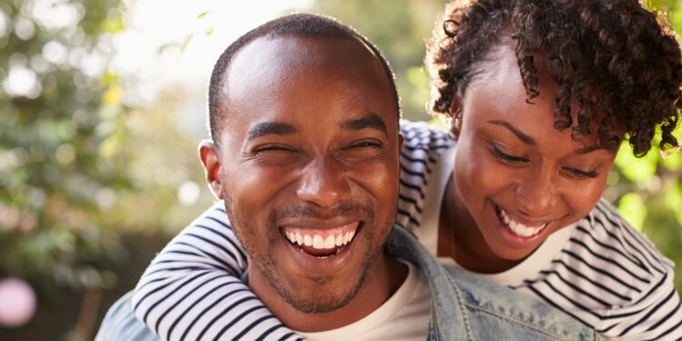 New insights into the psychological dynamics of relationship satisfaction and humor perception