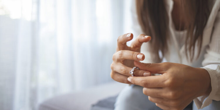 3 Signs You Need to Call Off Your Engagement