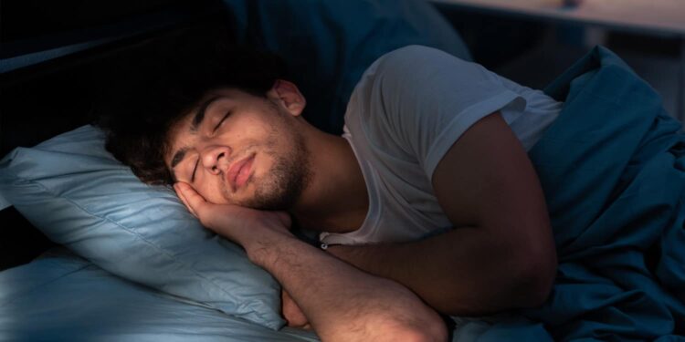 Brief snooze periods might help alleviate drowsiness without other adverse consequences
