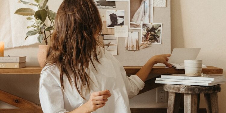 6 Personal Green Flags Your Vision Board Is Working