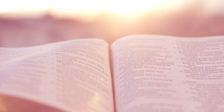 How to Build and Maintain a Friendship