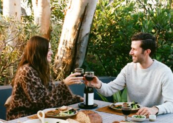 Tired of Dating Apps? Here’s How to Put Yourself Out There