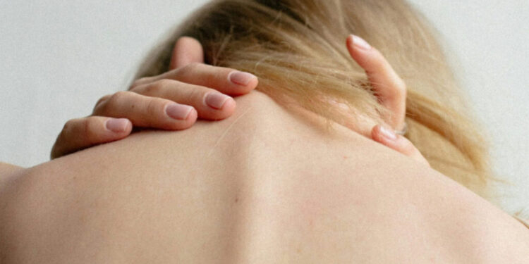 What to Know About Osteopathy, the Holistic Modality Beloved by European Women